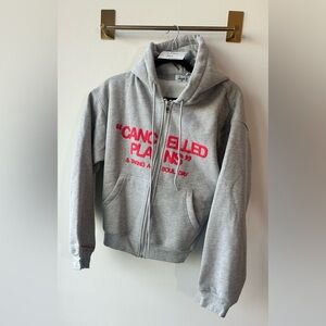 🆕 Mayfair Group/ soulcycle Gray Zip Hoodie Red Graphic, 22” P2P, xs